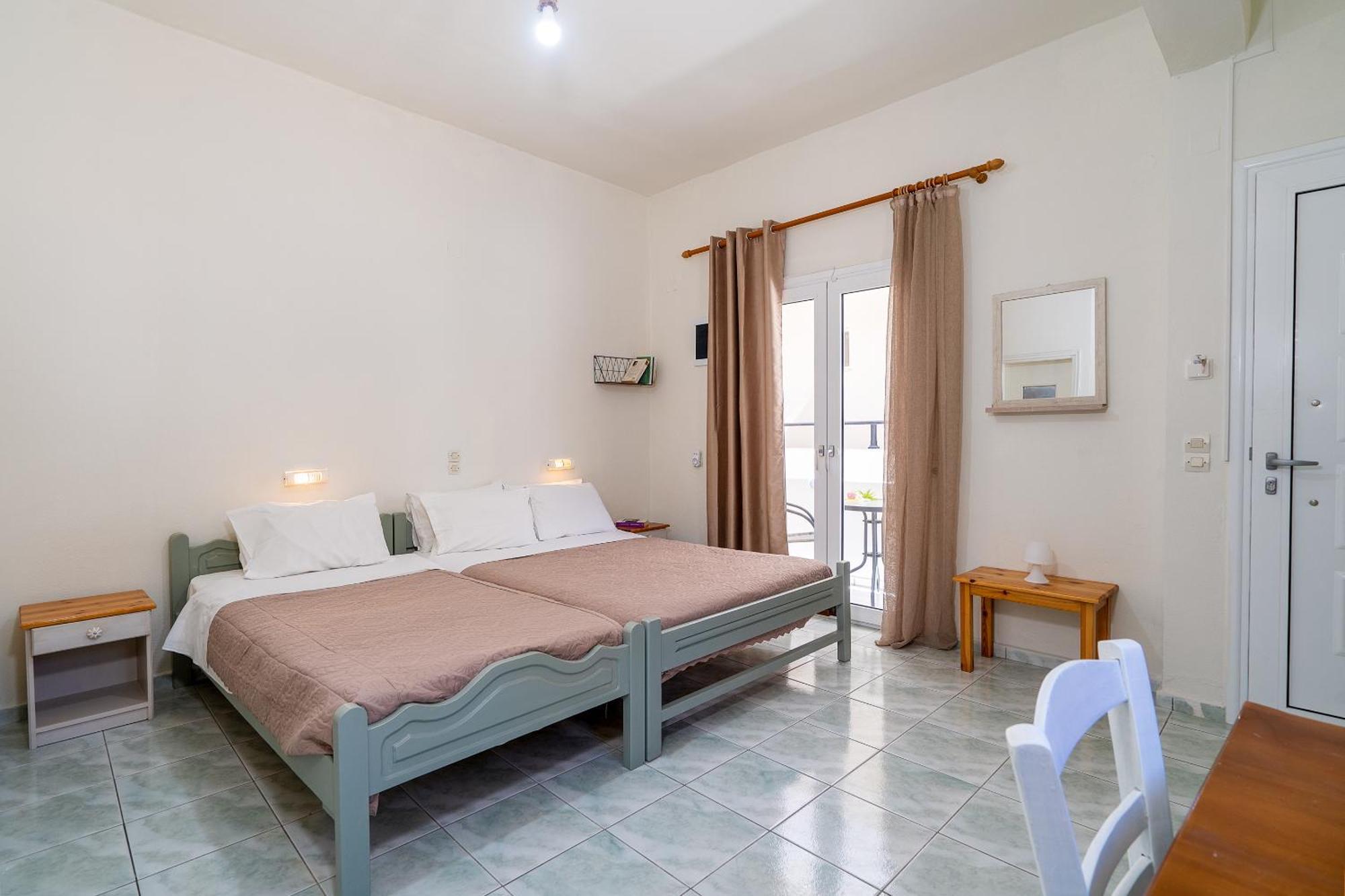 Appartement Giant Woman à Tsoútsouros Extérieur photo