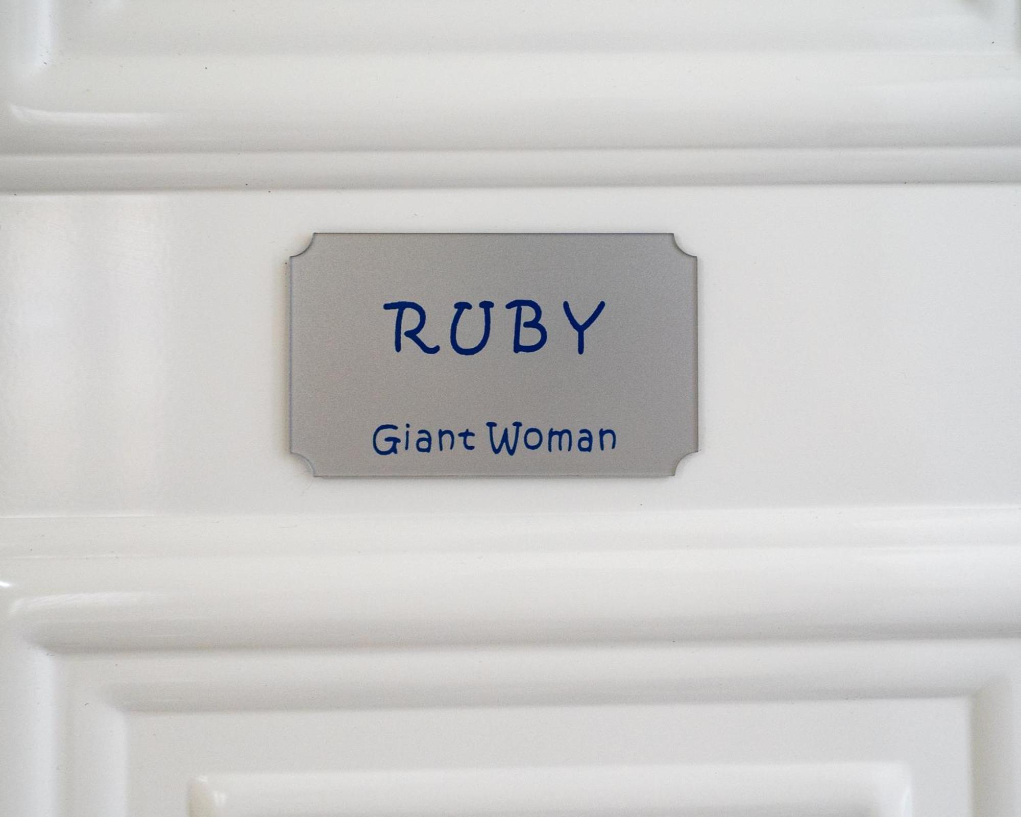 Appartement Giant Woman à Tsoútsouros Extérieur photo